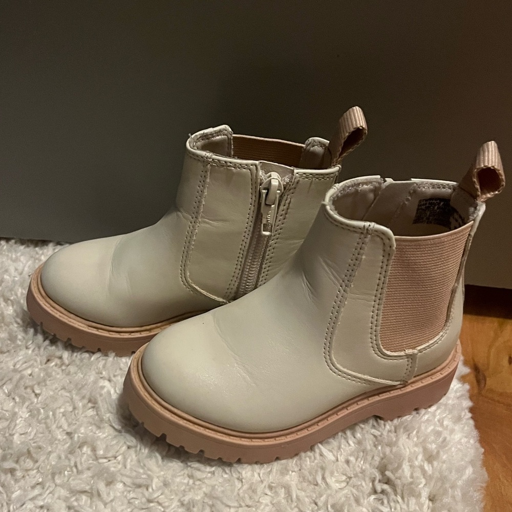 Cream Chelsea Boots for Kids with Pink Accents